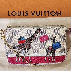 RARE: Limited Edition Louis Vuitton Giraffe Pochette Mini